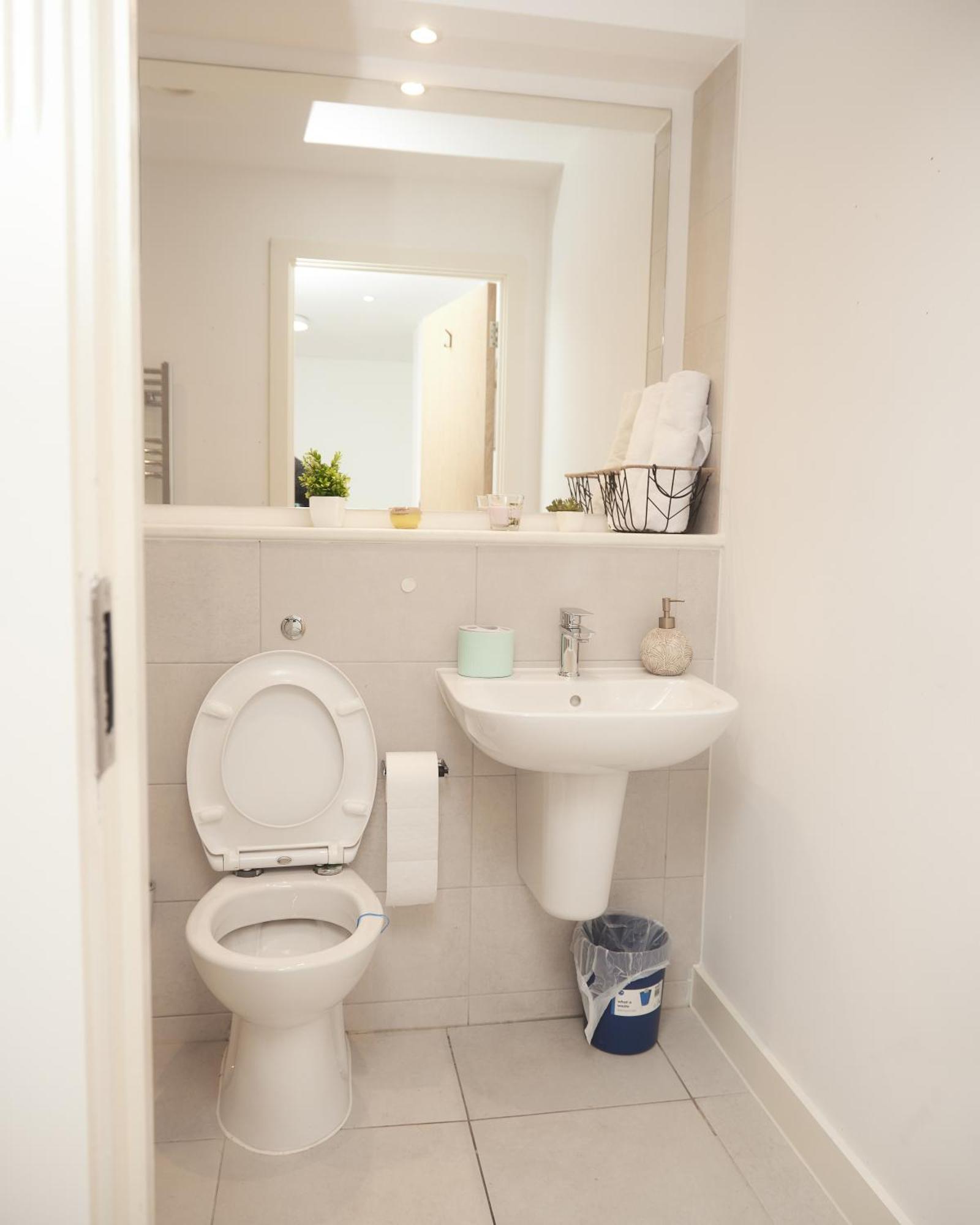 Obi'S House&Suites - Luxury 2Bed Duplex Apartment With Balcony マンチェスター エクステリア 写真