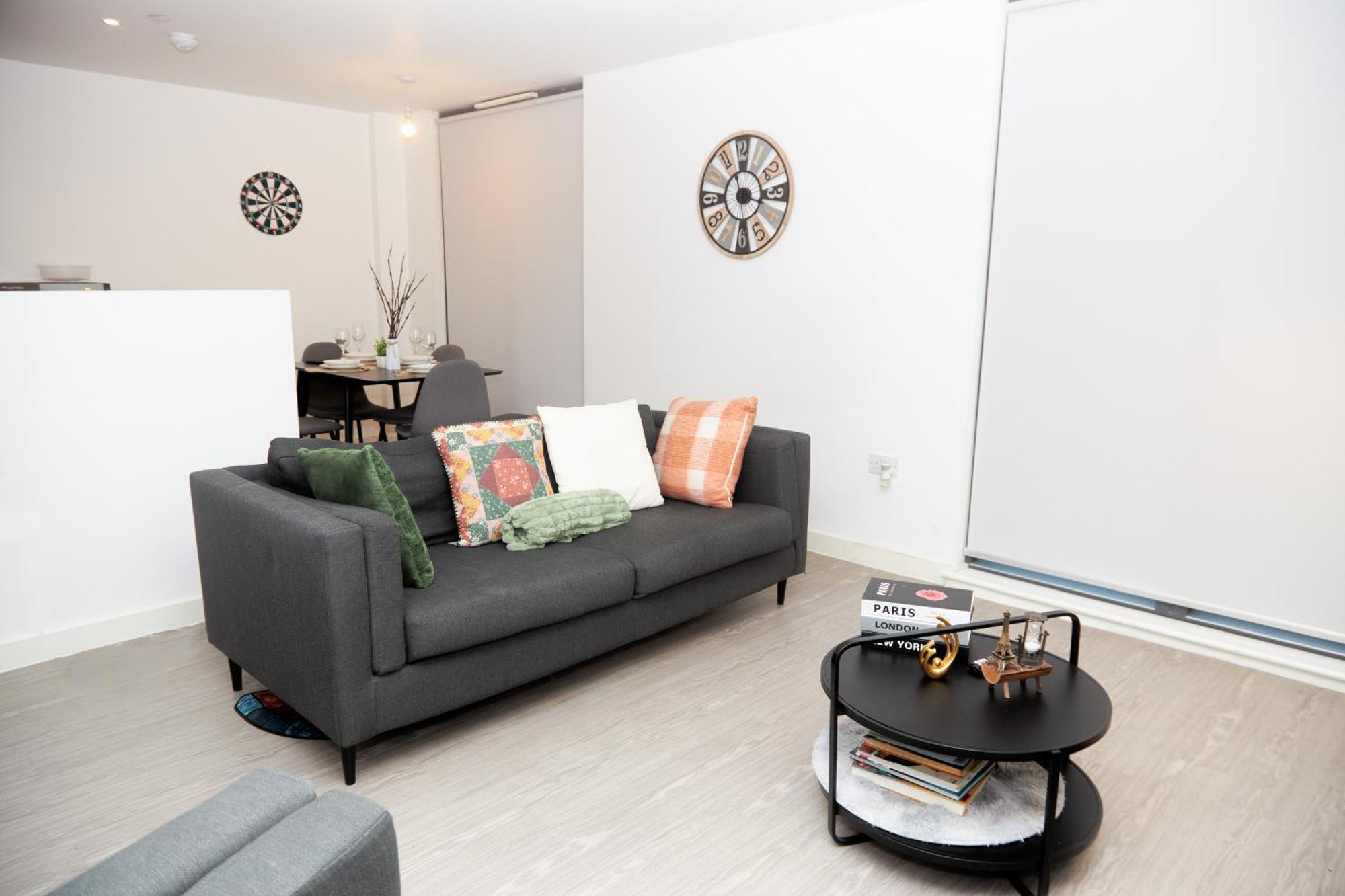 Obi'S House&Suites - Luxury 2Bed Duplex Apartment With Balcony マンチェスター エクステリア 写真